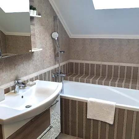 Sweethome 3 Free Parking *