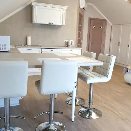 Sweethome 3 Free Parking